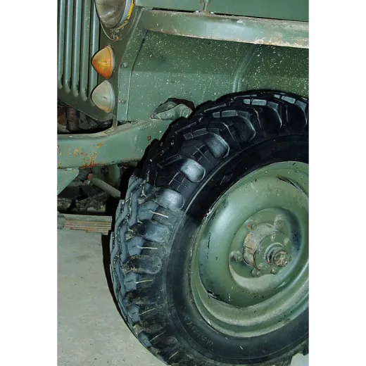 Farbauffrischung für Reifen und Gummis Restom®Renov'Pneu 9200