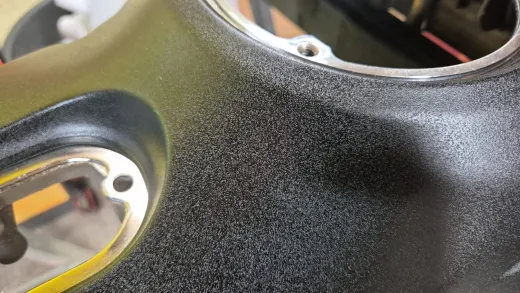 Strukturlack körniger Lack Restom® Grainee 9120 Motorenlack Motorenfarbe