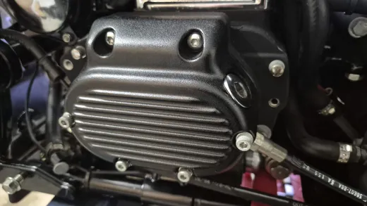 Strukturlack körniger Lack Restom® Grainee 9120 Motorenlack Motorenfarbe