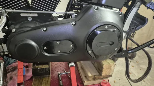 Strukturlack körniger Lack Restom® Grainee 9120 Motorenlack Motorenfarbe
